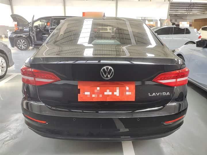 Фото 6 - Volkswagen Lavida