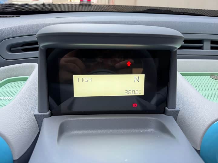 Фото 9 - Bestune Pony