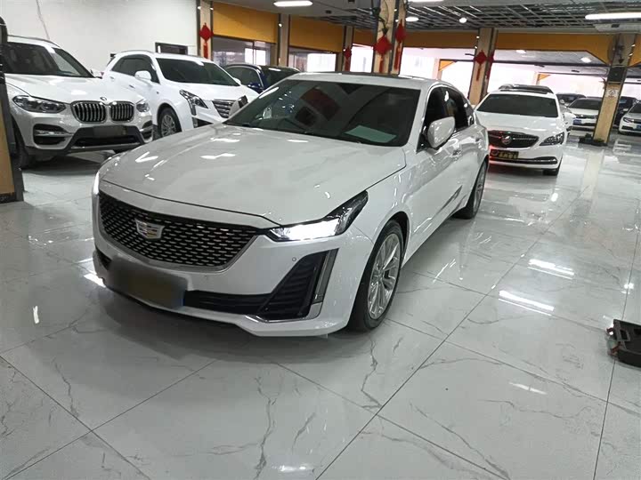 Фото 1 - Cadillac CT5