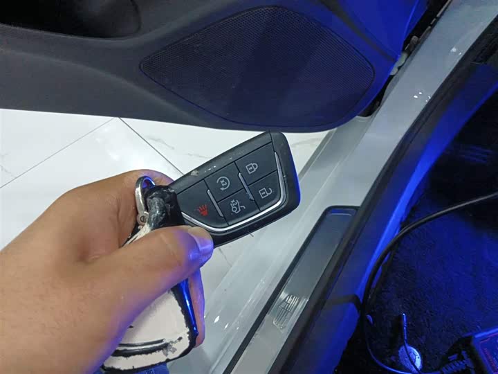 Фото 9 - Cadillac CT5