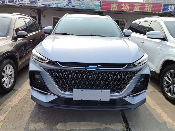 Фото 2 - Changan Oshan X7 Plus