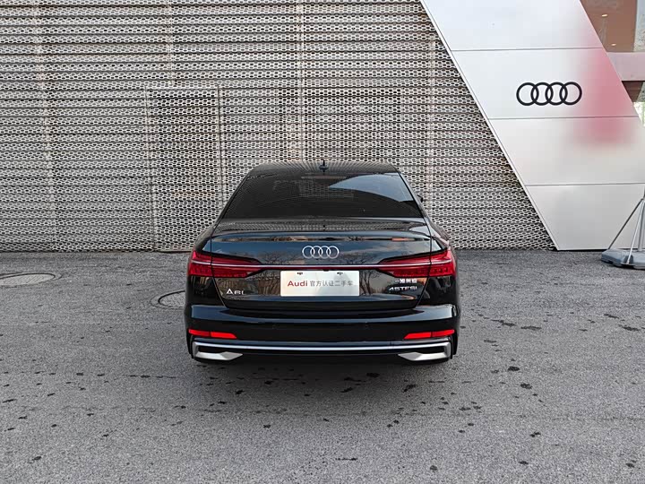 Фото 5 - Audi A6L