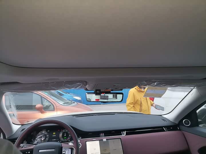 Фото 8 - Land Rover Range Rover Evoque L