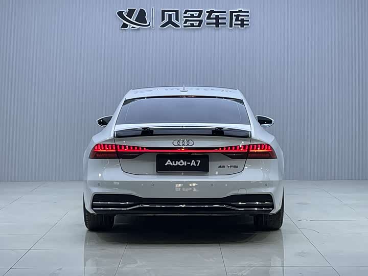 Фото 4 - Audi A7
