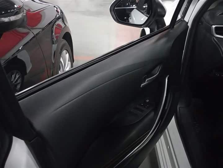 Фото 7 - Toyota Corolla