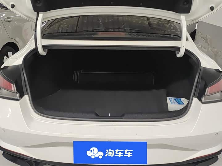 Фото 4 - Hyundai Elantra N line