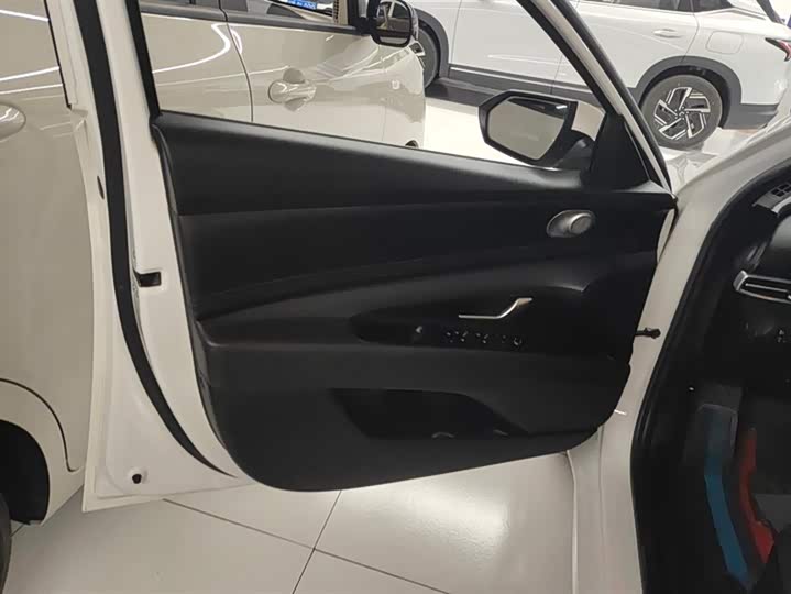 Фото 7 - Hyundai Elantra N line