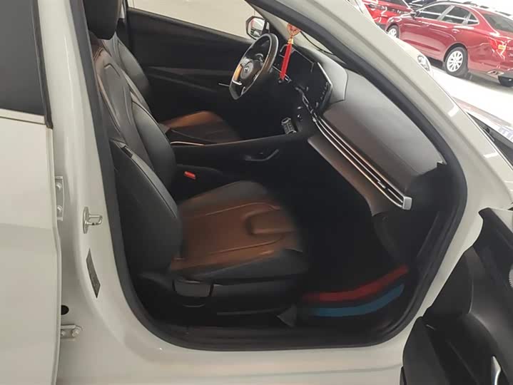 Фото 8 - Hyundai Elantra N line