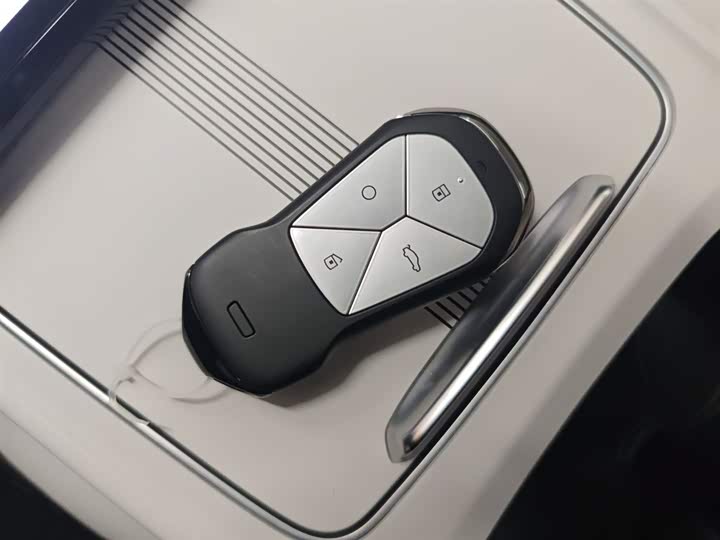 Фото 9 - XPeng P5