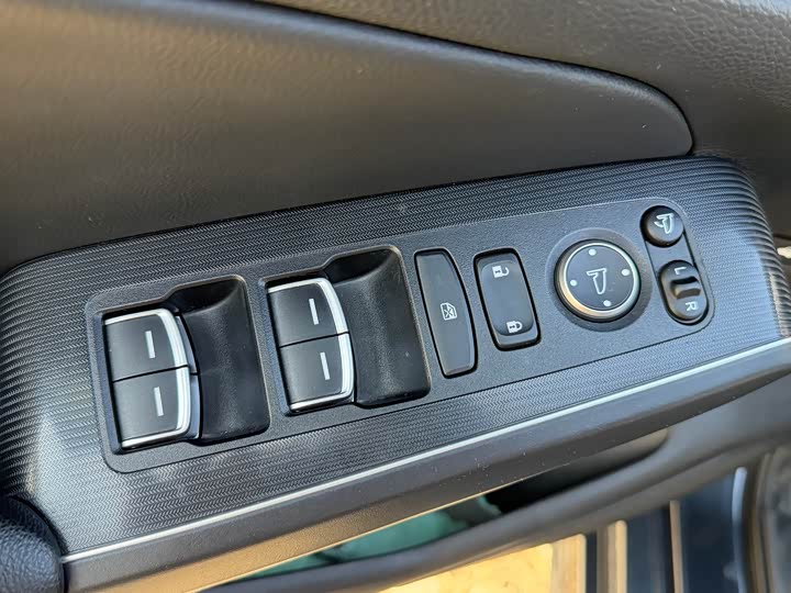 Фото 6 - Honda Civic