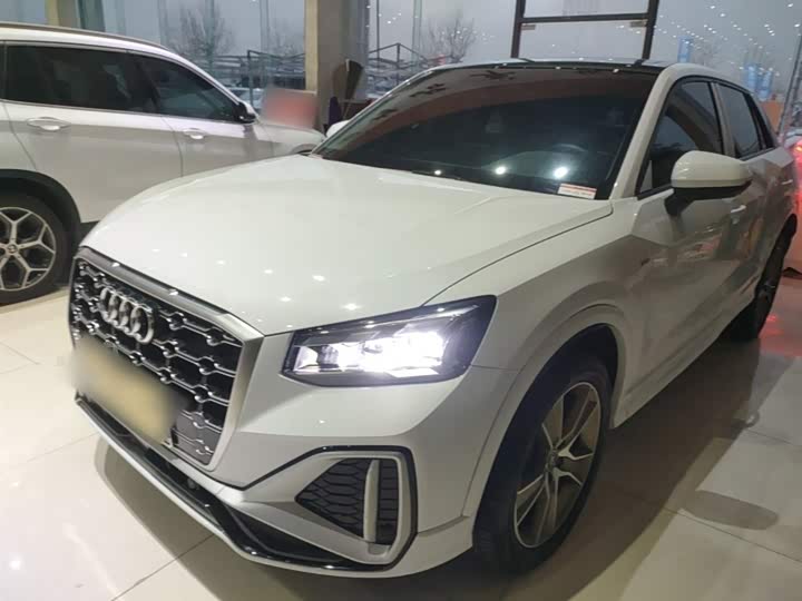 Фото 2 - Audi Q2L