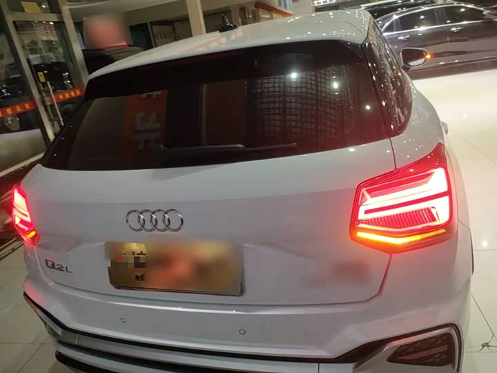 Фото 6 - Audi Q2L