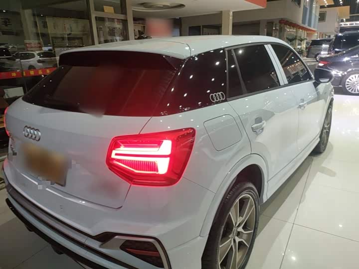 Фото 7 - Audi Q2L