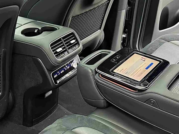 Фото 9 - Mercedes-Benz GLE-Class AMG