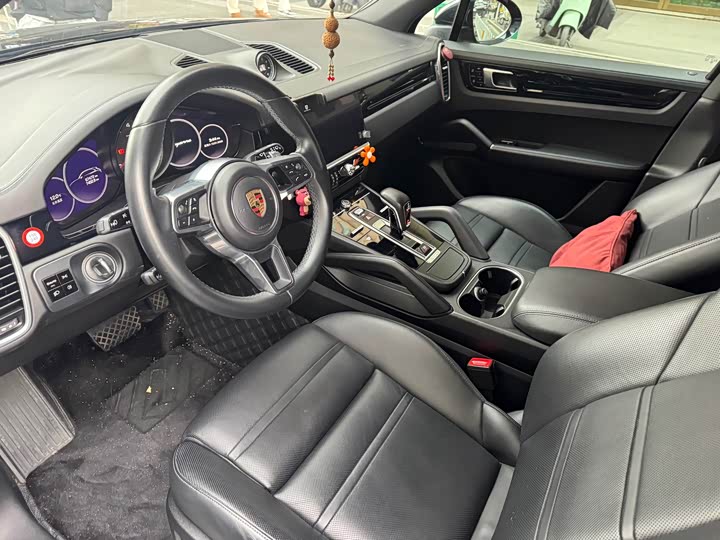 Фото 2 - Porsche Cayenne