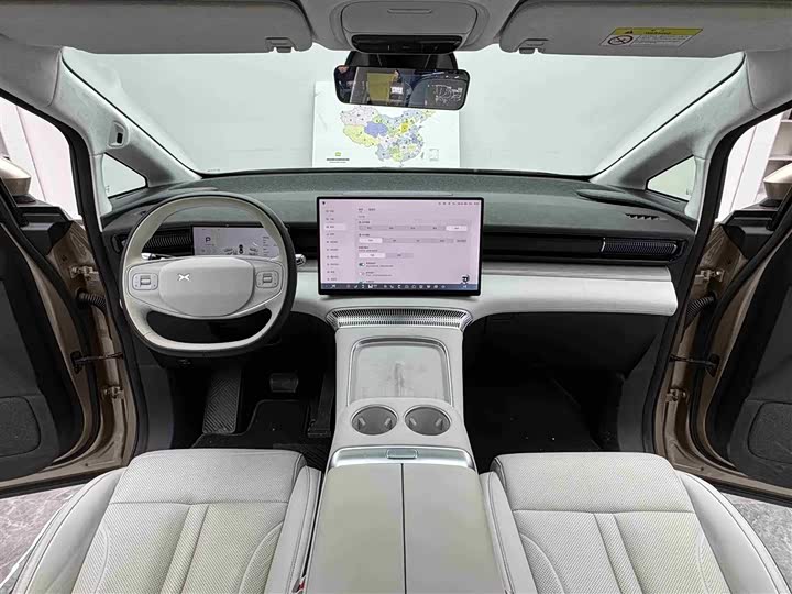 Фото 9 - XPeng X9