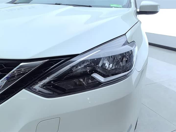 Фото 5 - Nissan Sylphy