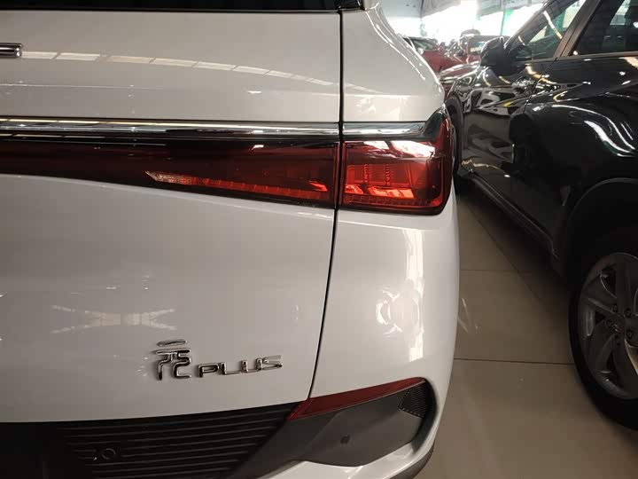 Фото 8 - BYD Yuan Plus