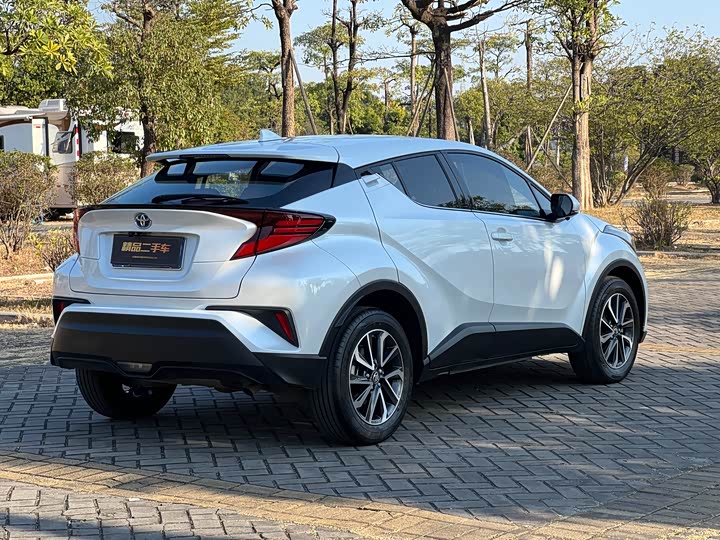 Фото 5 - Toyota Izoa