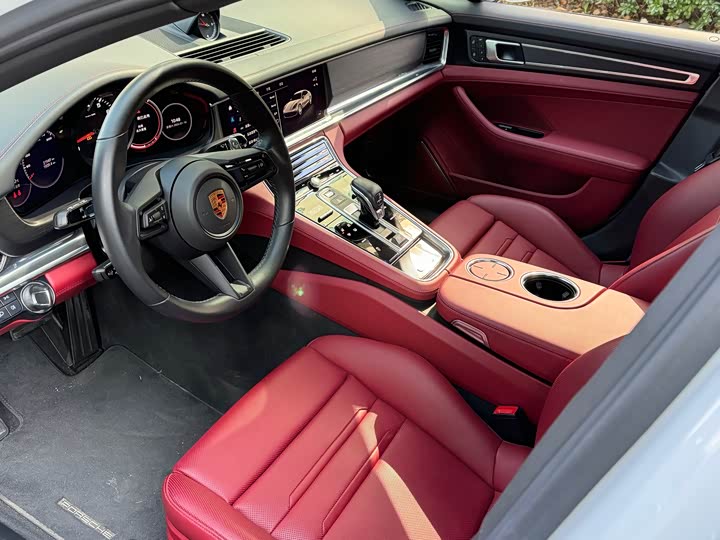 Фото 6 - Porsche Panamera