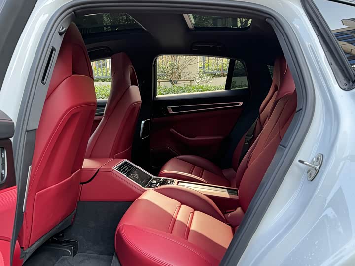 Фото 7 - Porsche Panamera