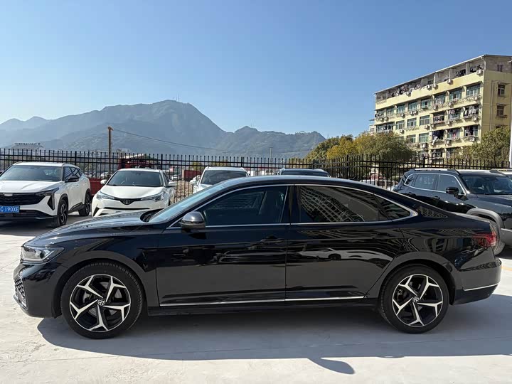Фото 5 - Volkswagen Passat