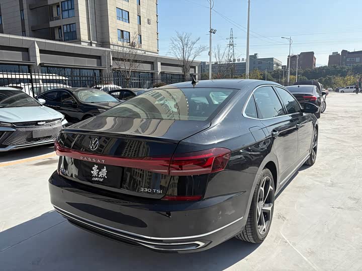 Фото 6 - Volkswagen Passat