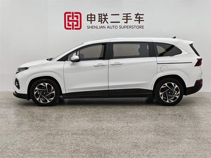 Фото 3 - Hyundai Custo