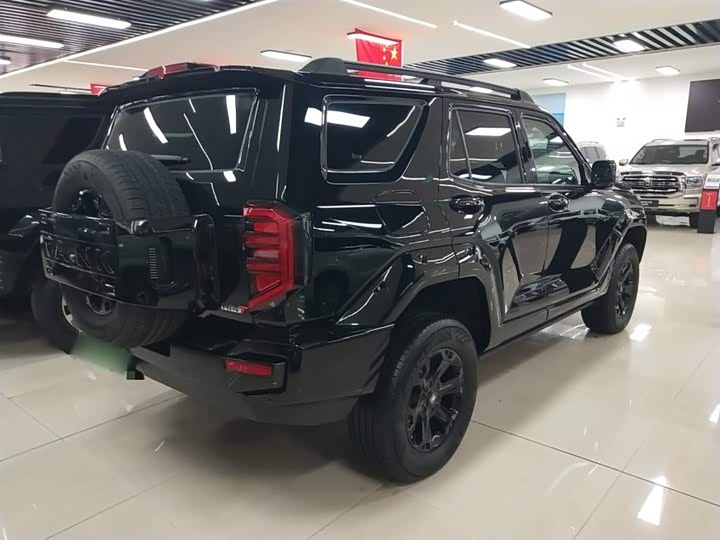 Фото 7 - Tank 400 Hybrid