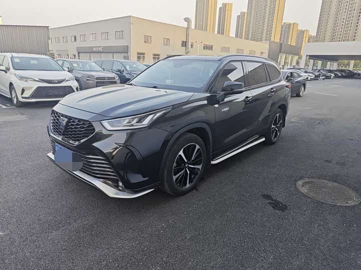 Фото 1 - Toyota Crown Kluger