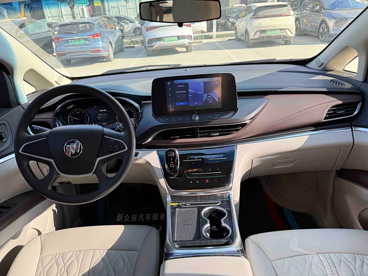 Фото 6 - Buick GL8 ES