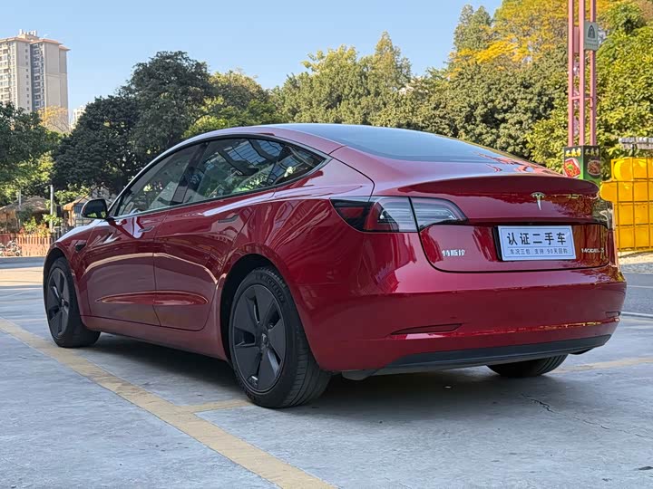 Фото 7 - Tesla Model 3
