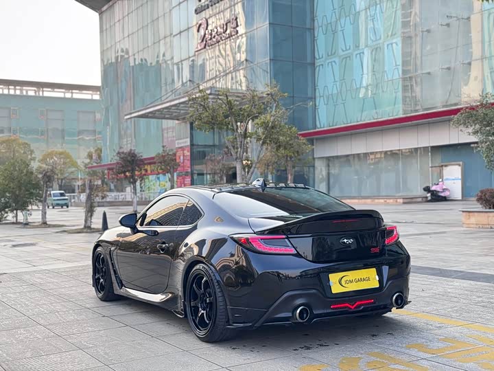 Фото 4 - Subaru BRZ