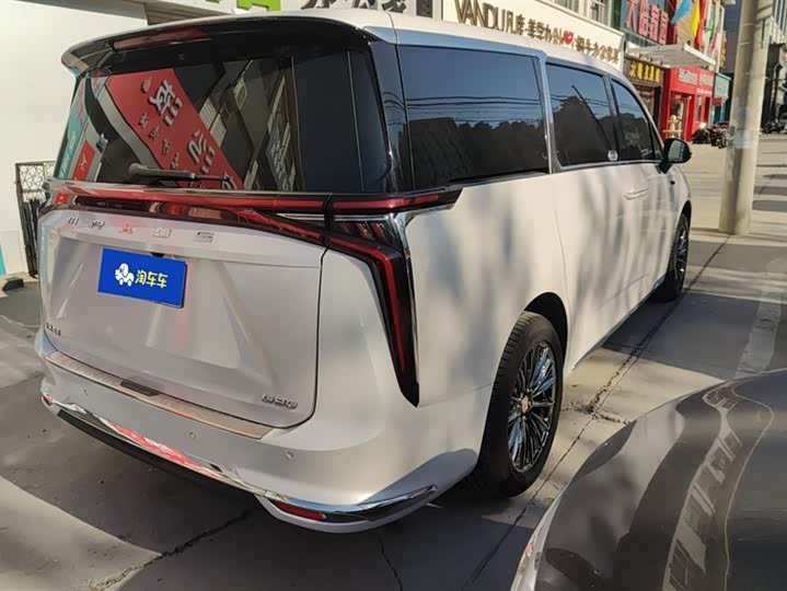 Фото 3 - Maxus G90