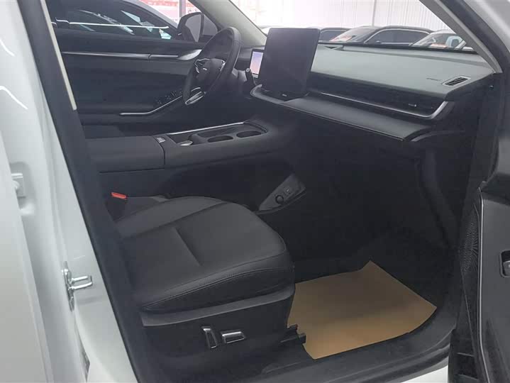 Фото 8 - Haval H6