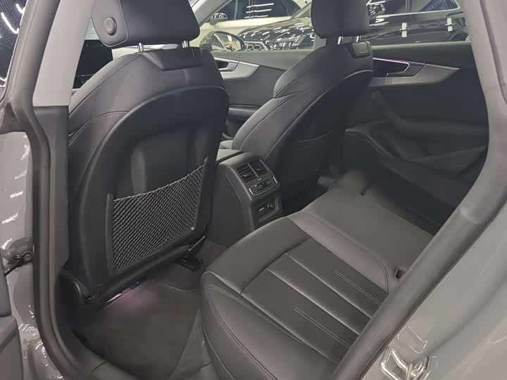 Фото 5 - Audi A5