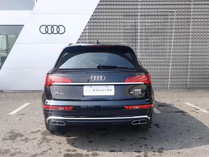 Фото 5 - Audi Q5L