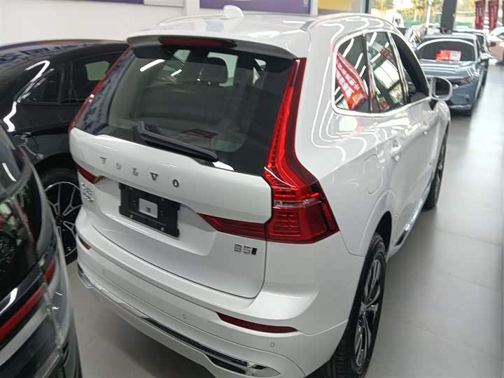 Фото 7 - Volvo XC60