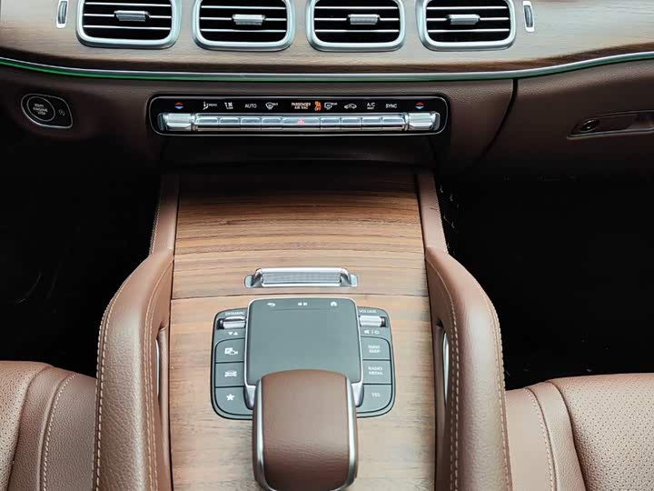 Фото 8 - Mercedes-Benz GLE-Class