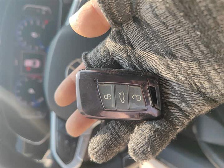 Фото 9 - Volkswagen Passat