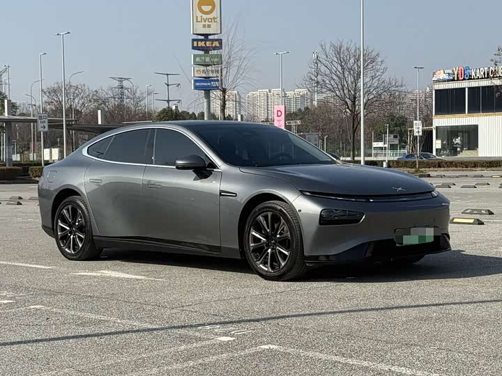 Фото 2 - XPeng P7