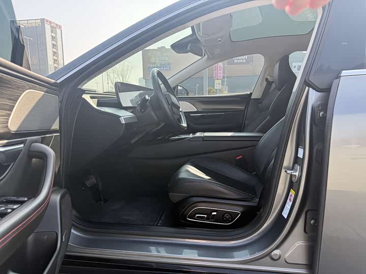 Фото 4 - XPeng P7