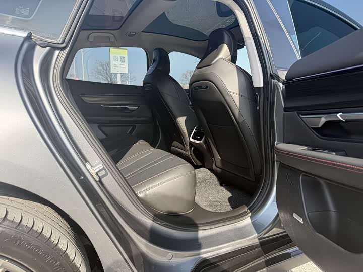 Фото 8 - XPeng P7