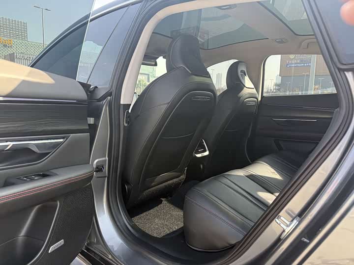 Фото 9 - XPeng P7