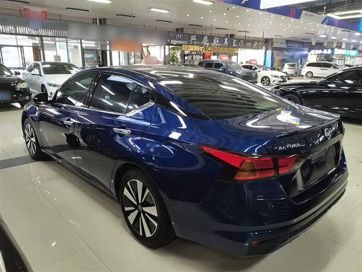 Фото 5 - Nissan Teana