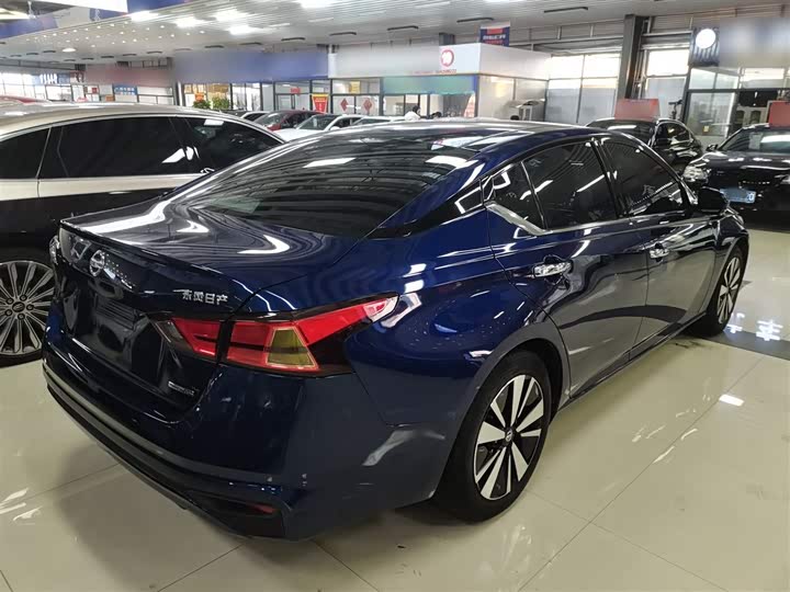 Фото 7 - Nissan Teana