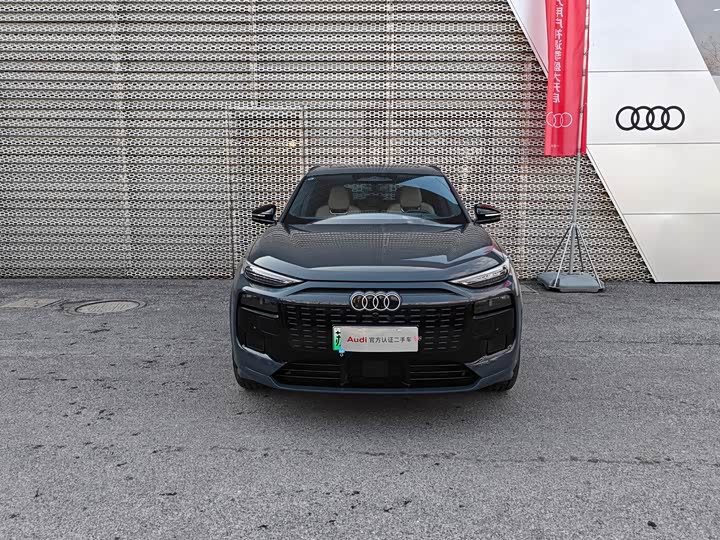 Фото 2 - Audi Q6L e-tron