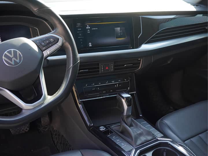 Фото 9 - Volkswagen Passat