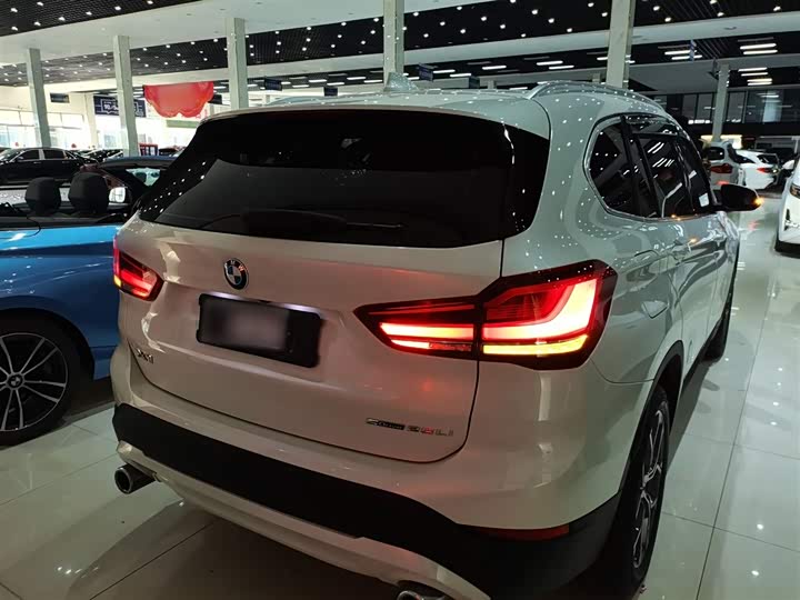 Фото 6 - BMW X1
