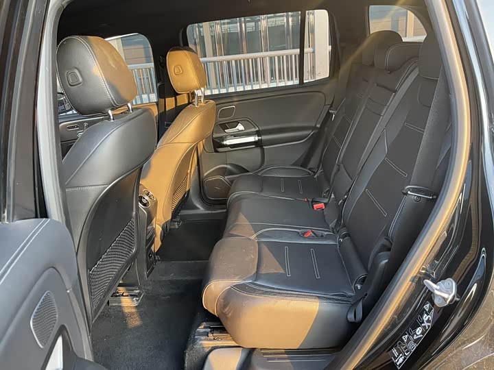 Фото 7 - Mercedes-Benz EQB